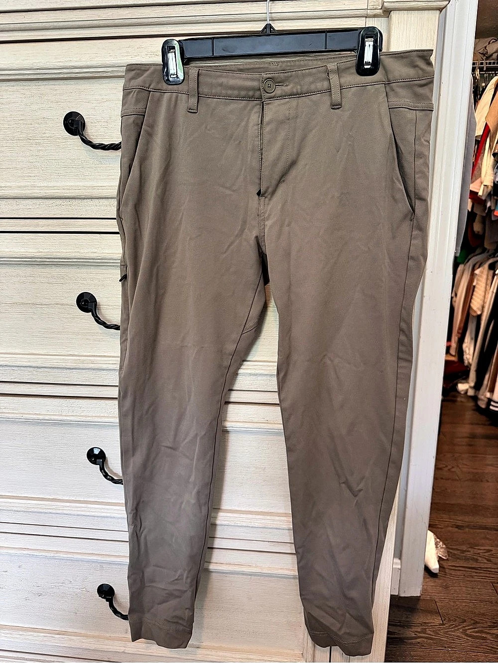 BYLT Basics Brown Jogger Pants skinny fit. Men’s